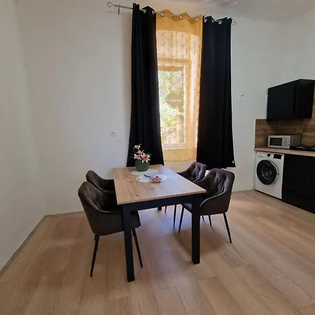 Apartament Oli