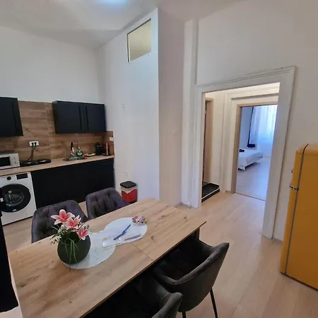 Oli Apartament *